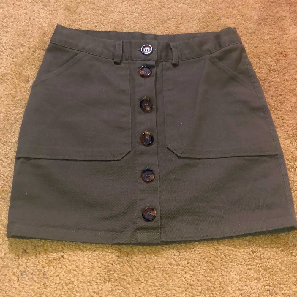 Never worn! Pencil skirt green size small casual